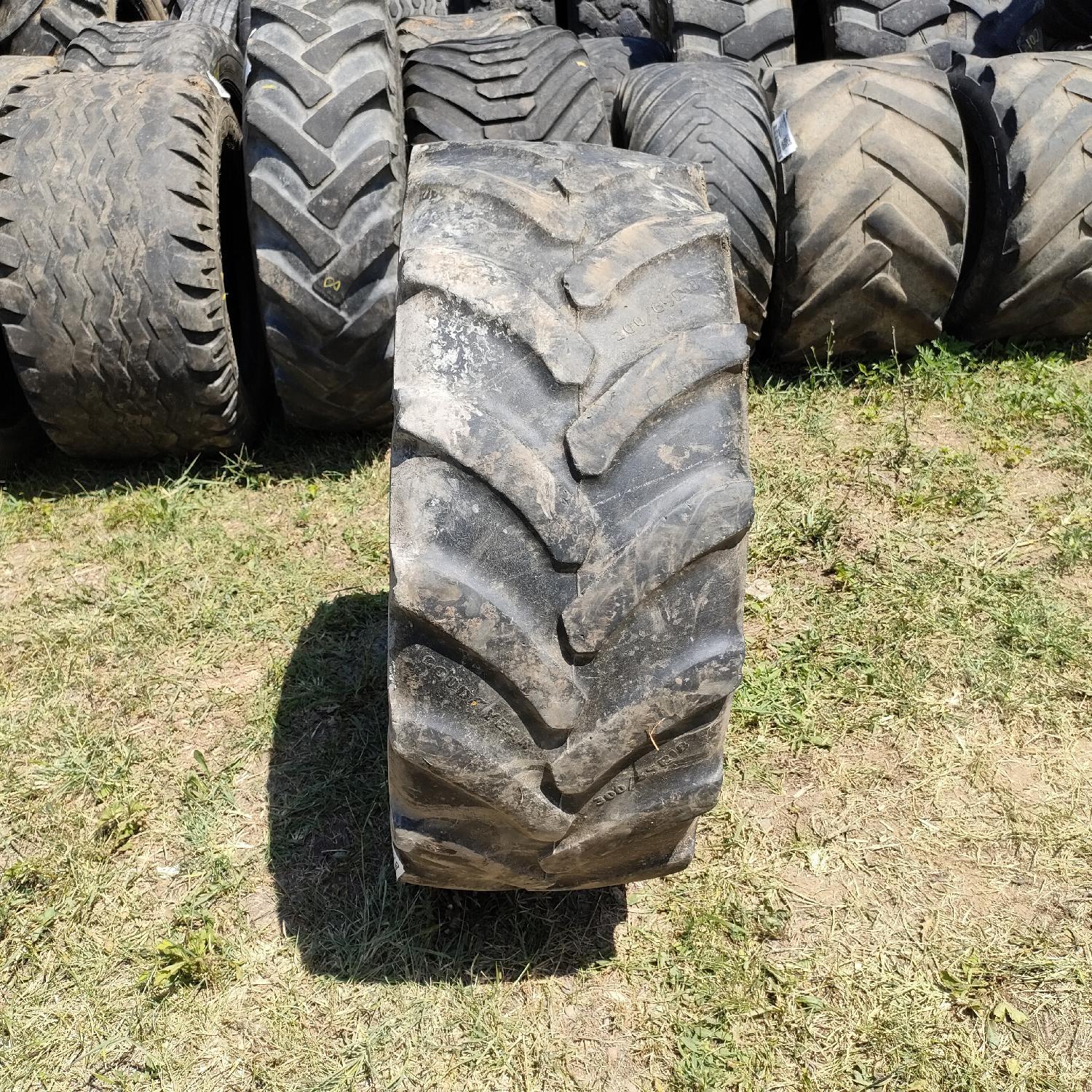  Cauciucuri 300/65R18 Goodyear