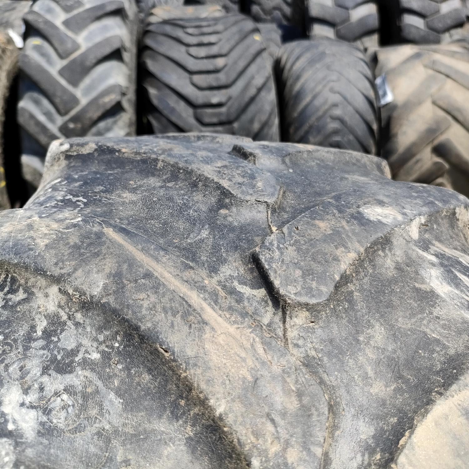  Cauciucuri 300/65R18 Goodyear