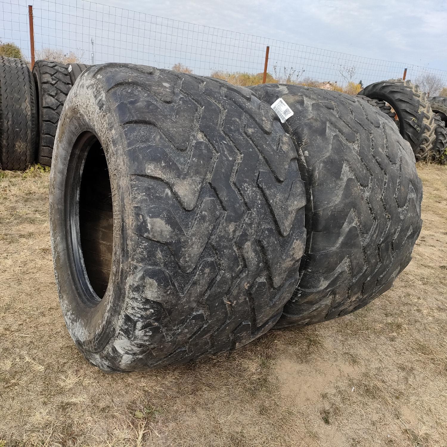  Cauciucuri 620/40R22.5 Vredestein