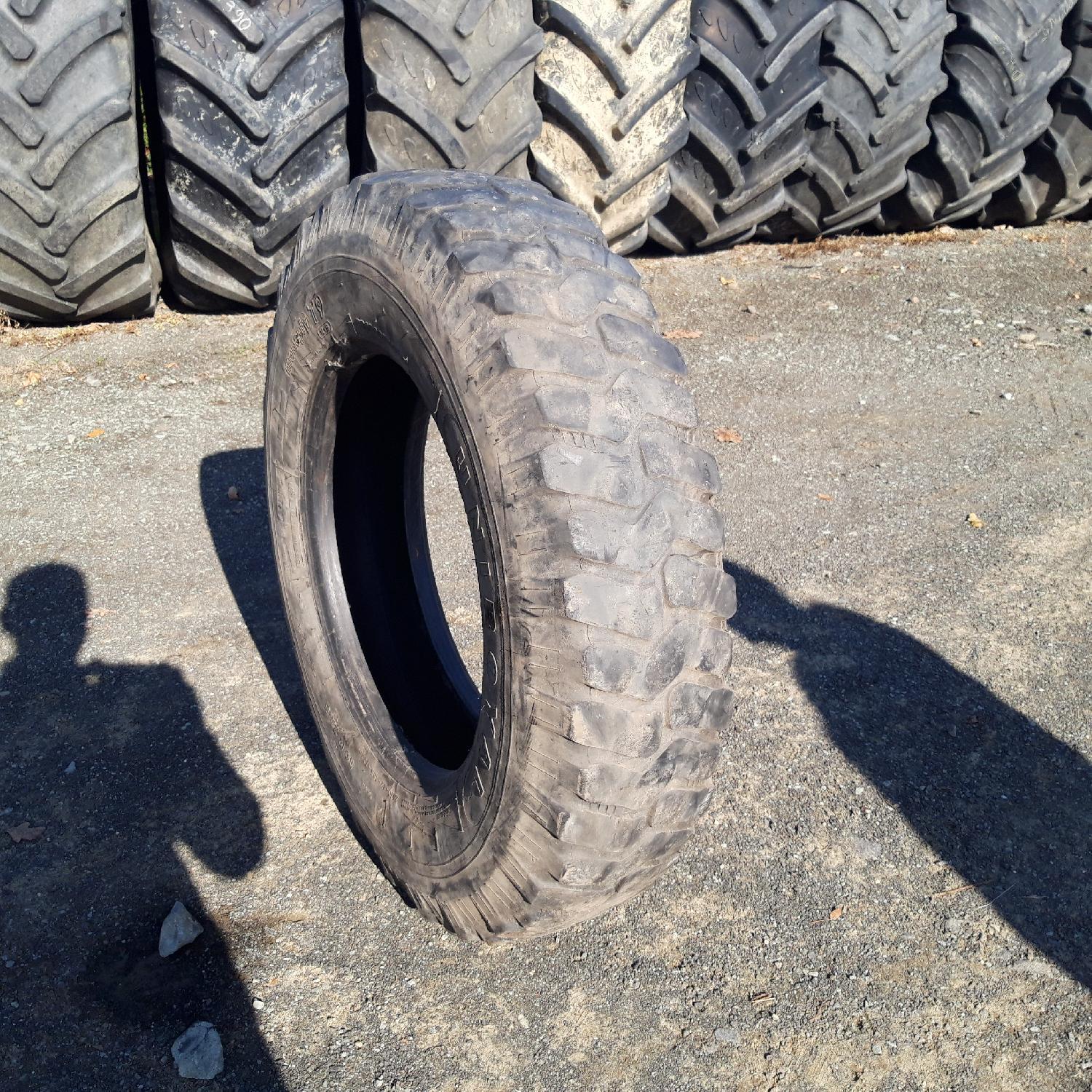  Cauciucuri 10R22.5 Uniroyal