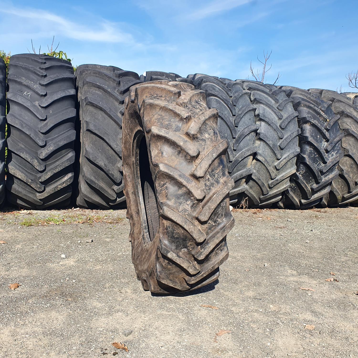  Cauciucuri 340/85R24 (13.6R24) Continental