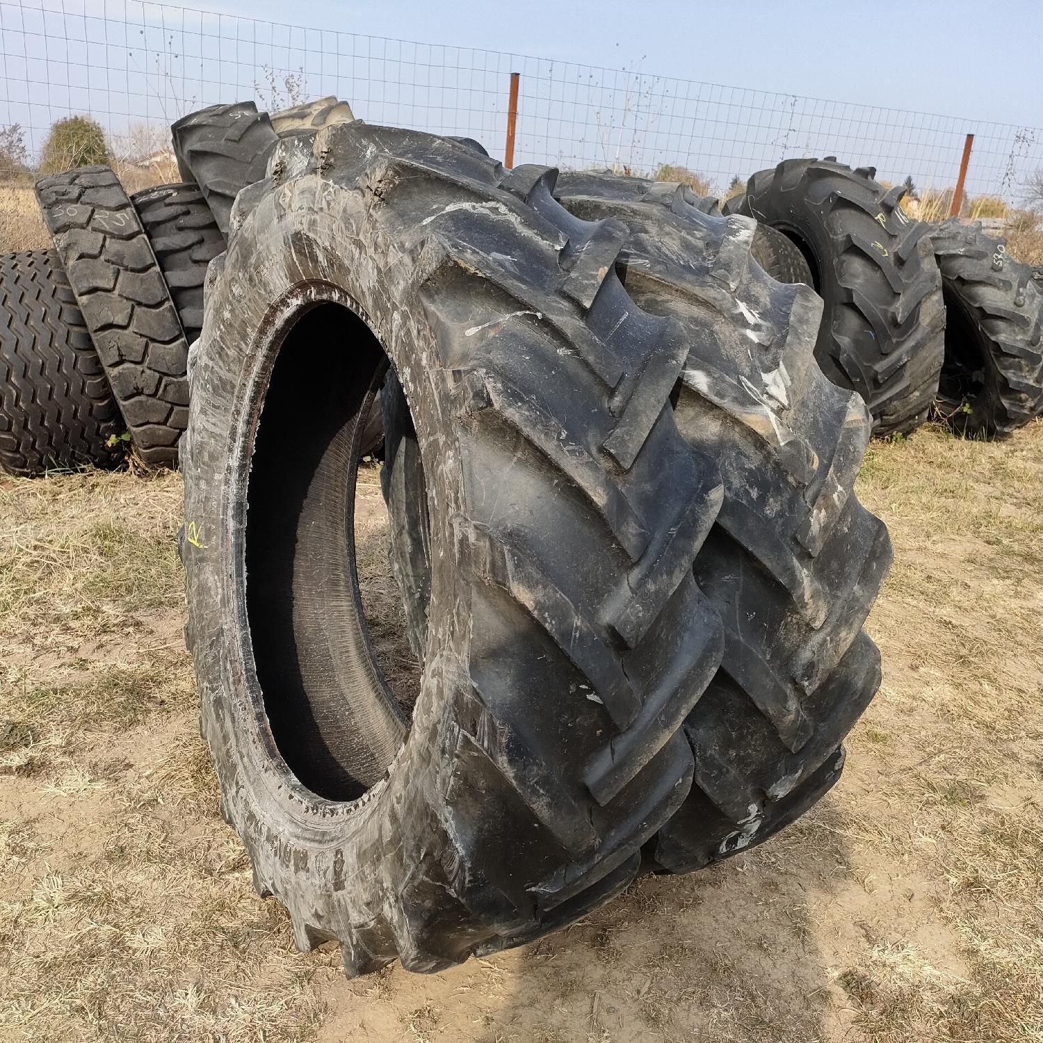  Cauciucuri 12.4-28 (320/85R28) Goodyear