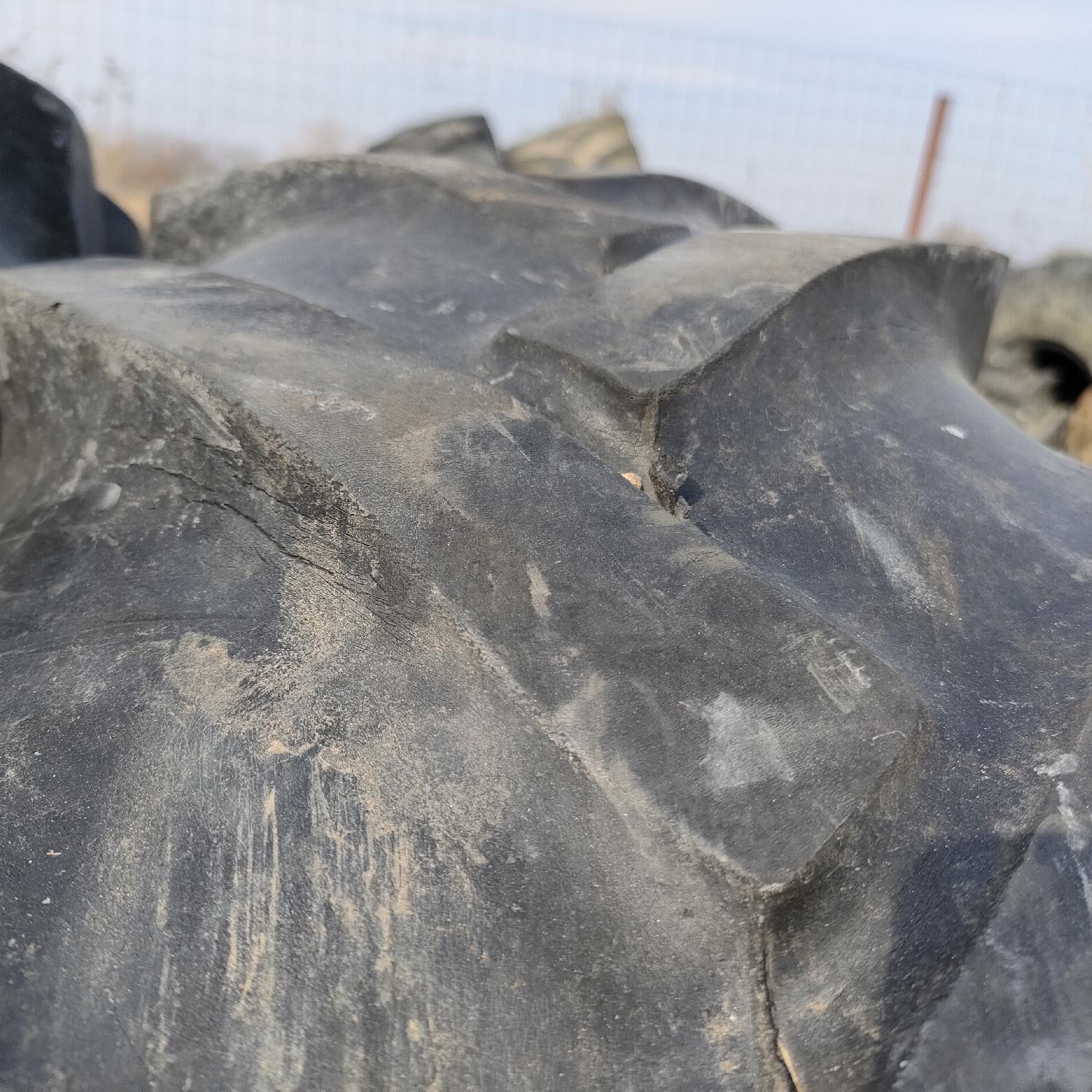  Cauciucuri 12.4-28 (320/85R28) Goodyear