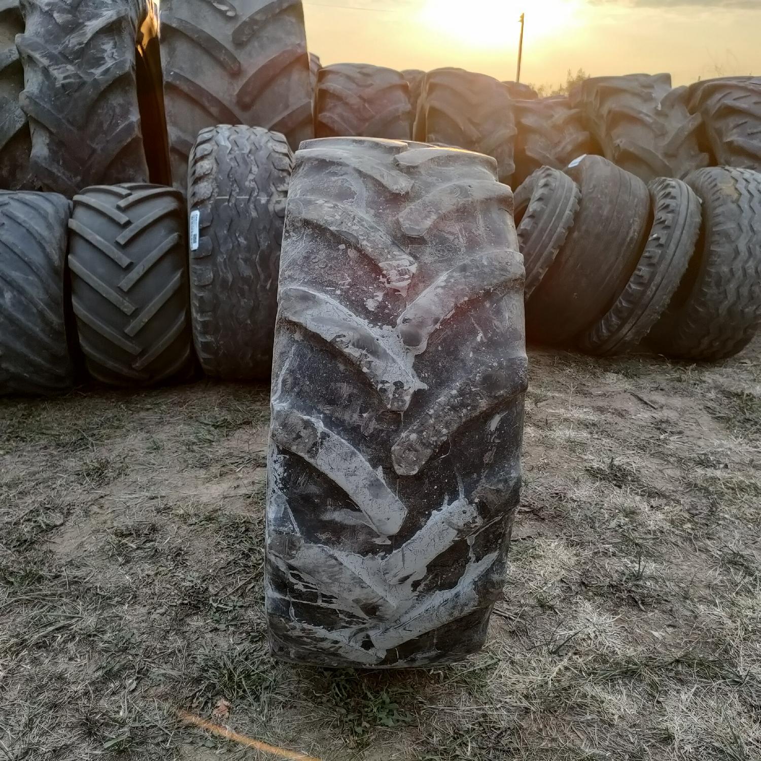  Cauciucuri 300/65R18 Goodyear