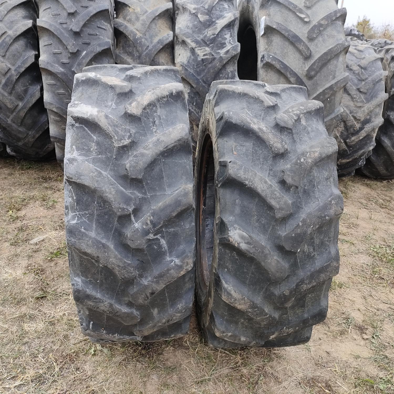  Cauciucuri 320/70R20 Pirelli