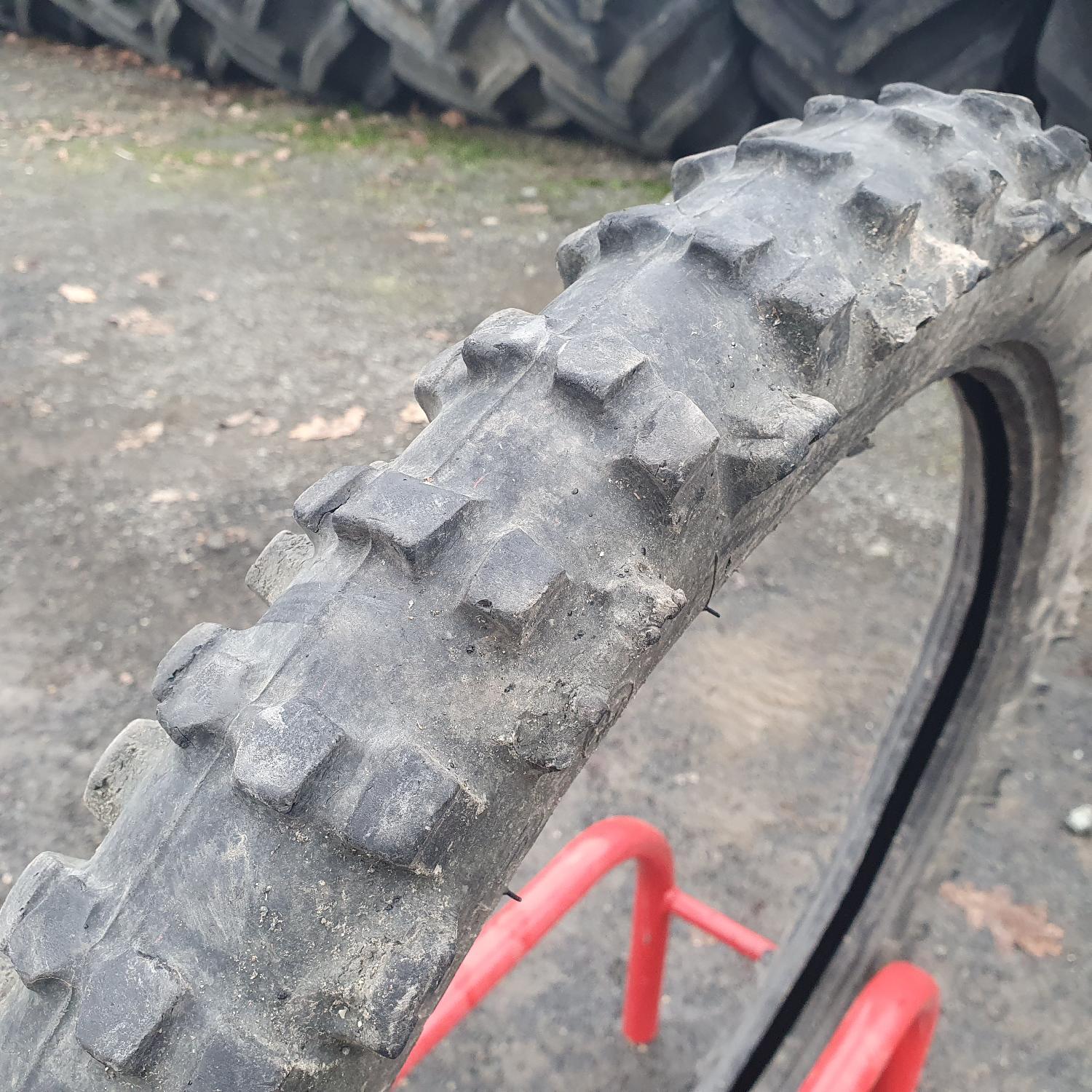  Cauciucuri 80/100-21  Metzeler