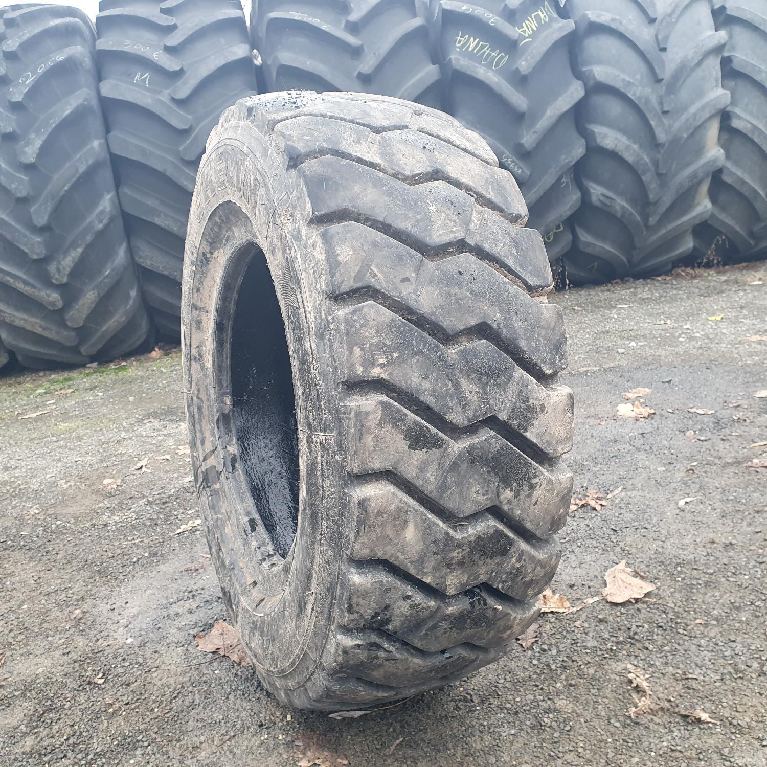  Cauciucuri 250/70R15  Michelin