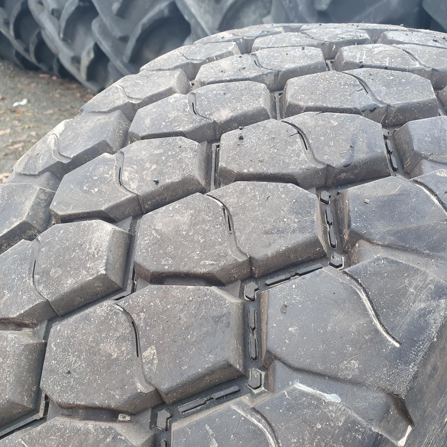  Cauciucuri 385/65R22.5 Matador