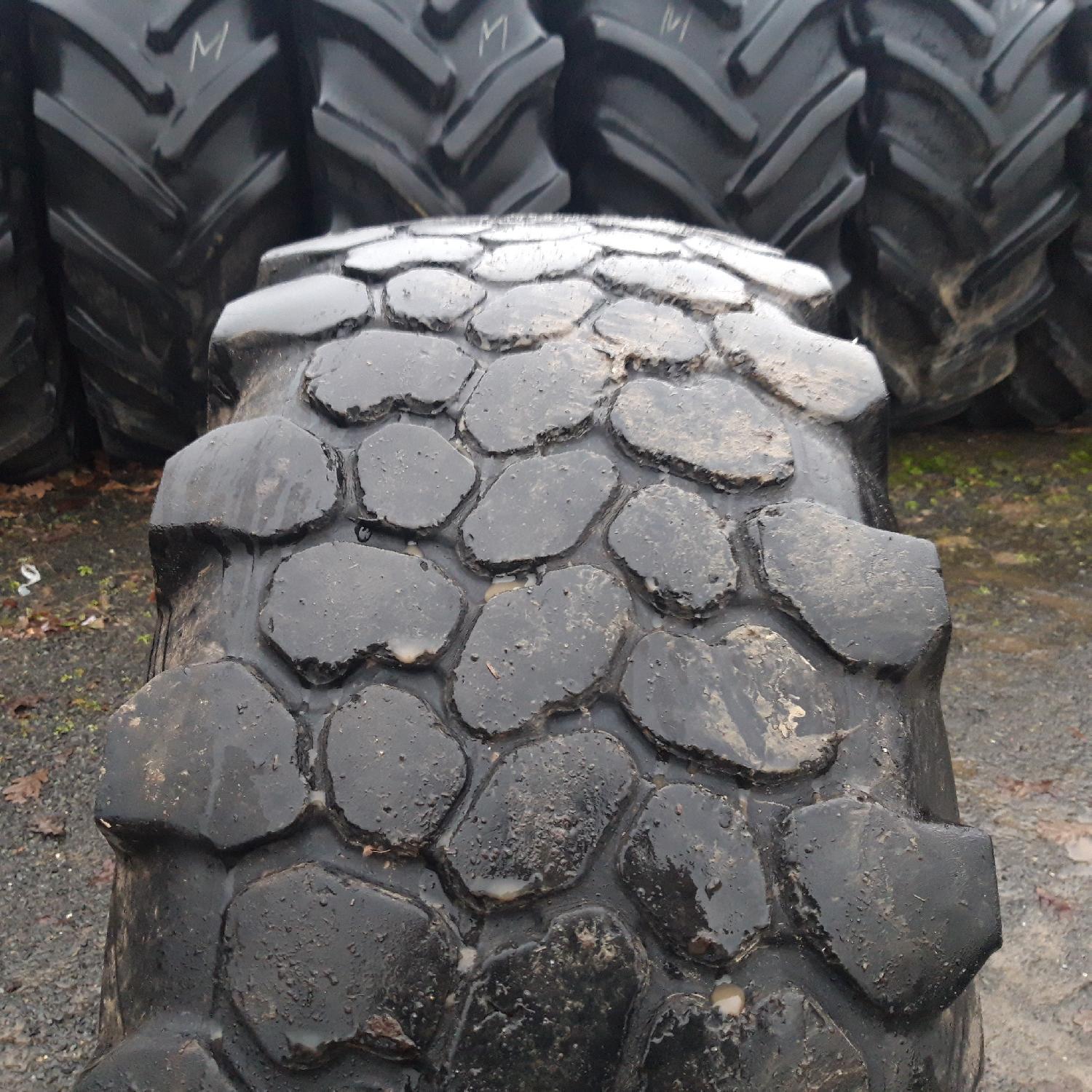  Cauciucuri 365/80R20 Continental