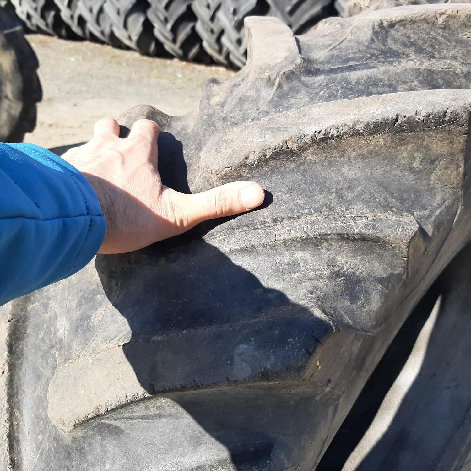  Cauciucuri 12.4R28 (320/85R28) Firestone