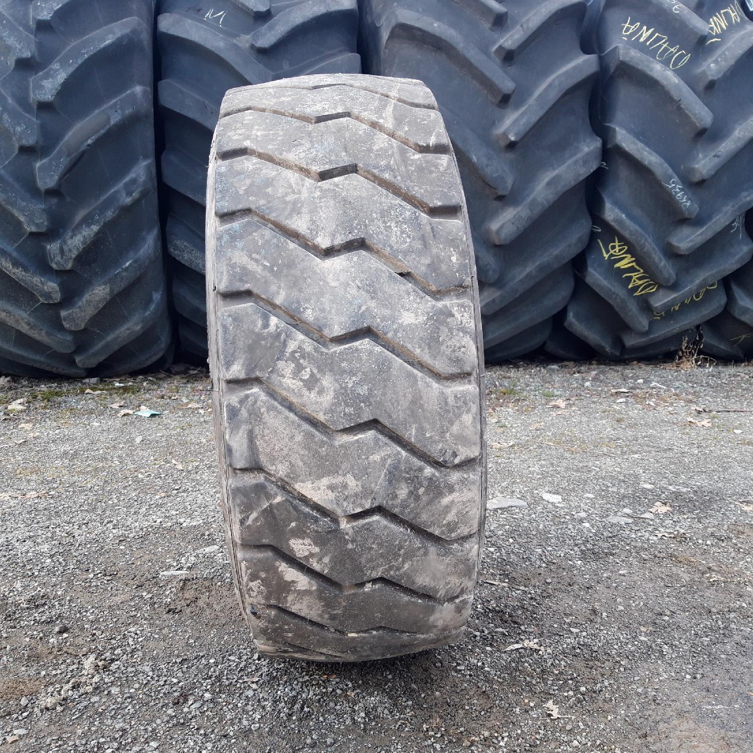  Cauciucuri 250/70R15  Michelin