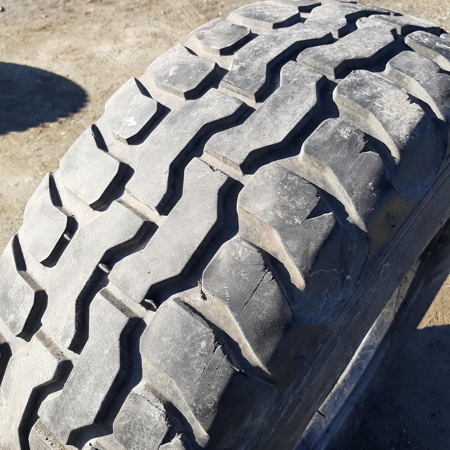  Cauciucuri 15R22.5 Universal