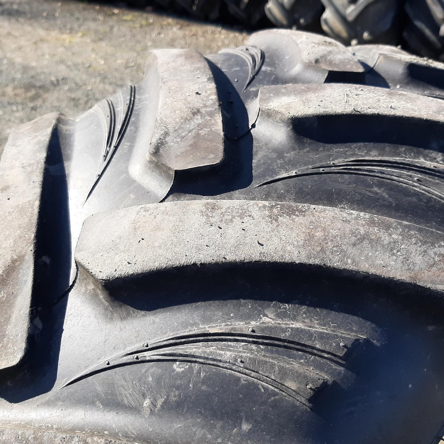  Cauciucuri 425/75R20 Bkt
