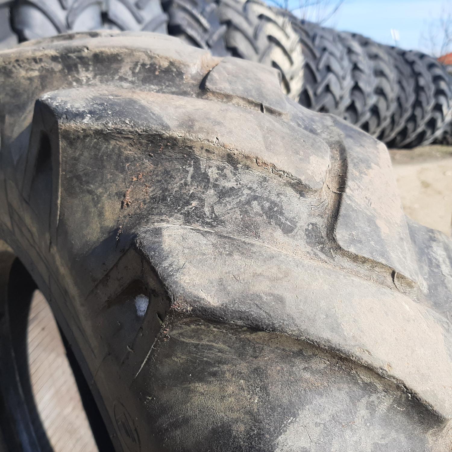  Cauciucuri 10.5-18 (10.5/80R18) Continental