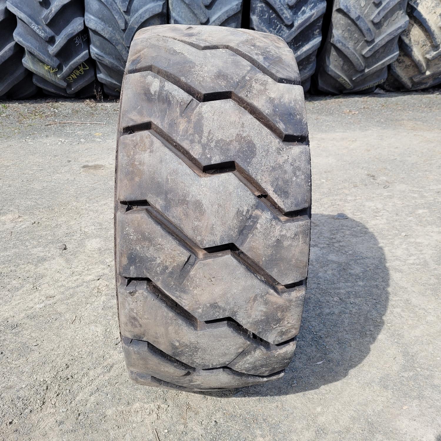  Cauciucuri 355/65R15 Michelin