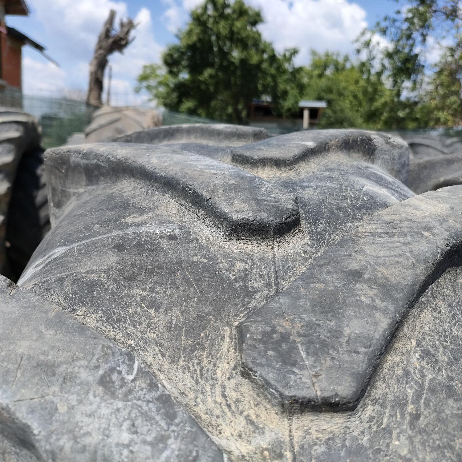  Cauciucuri 14.9R28 (380/85R28) Barum