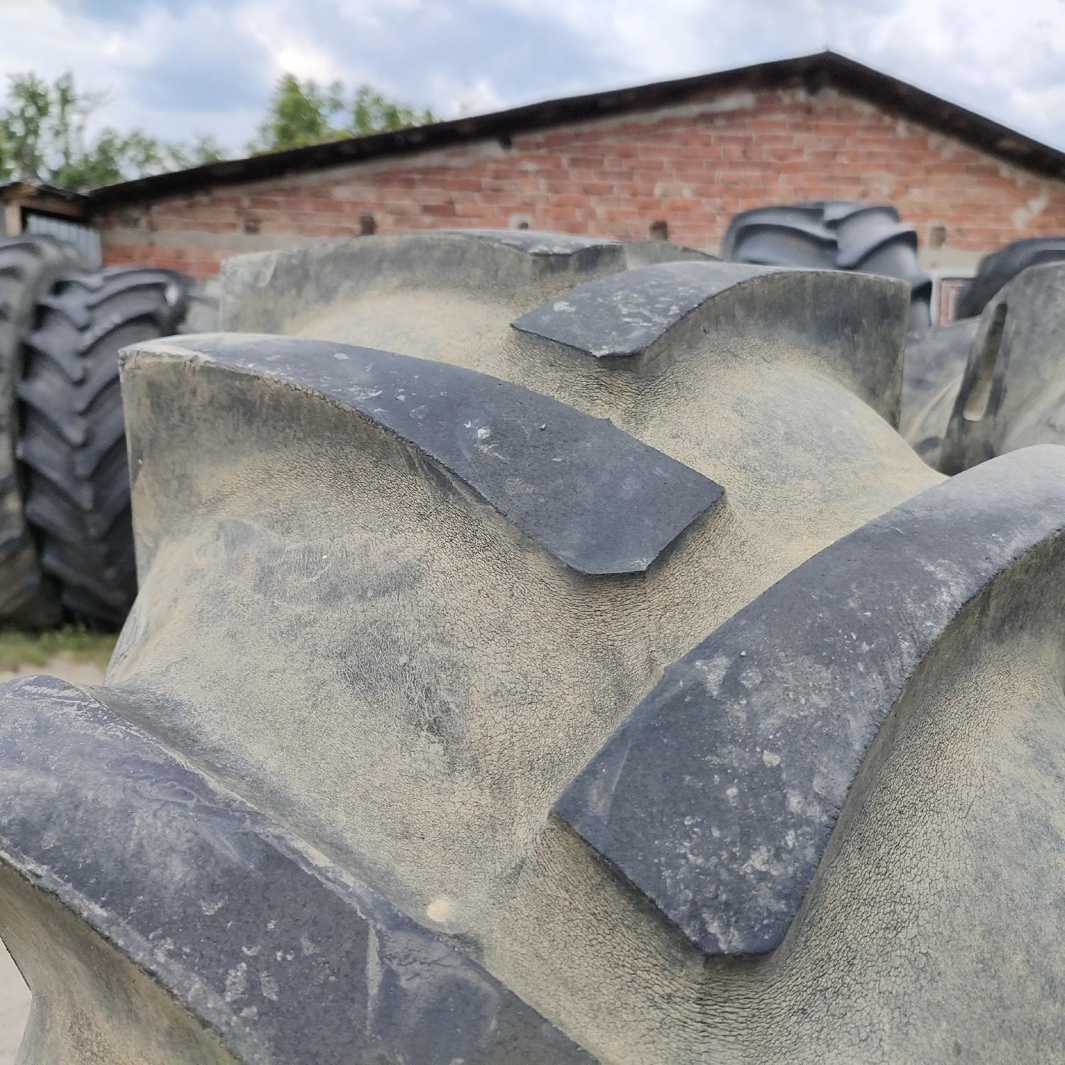  Cauciucuri 14.9-28 (380/85R28) Petlas