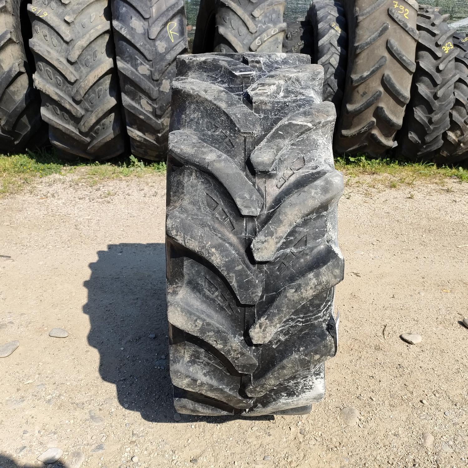  Cauciucuri 360/70R20 Petlas