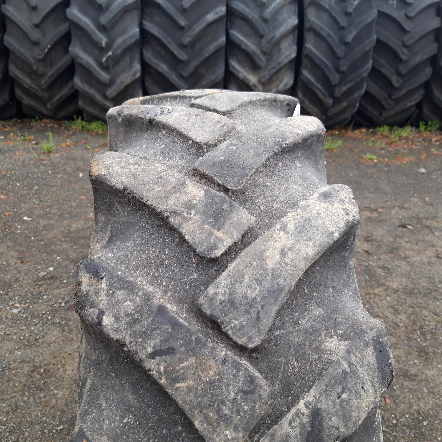  Cauciucuri 10.5-18 (10.5/80R18) Continental
