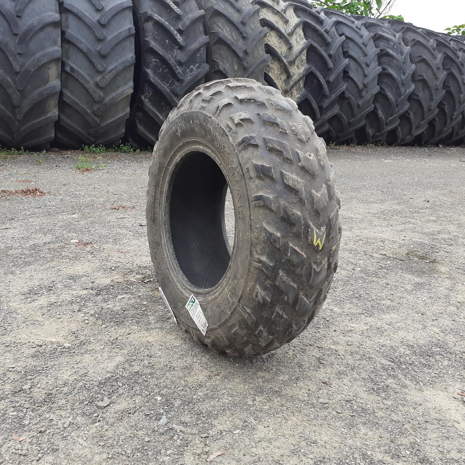  Cauciucuri 23x8-11 Goodyear