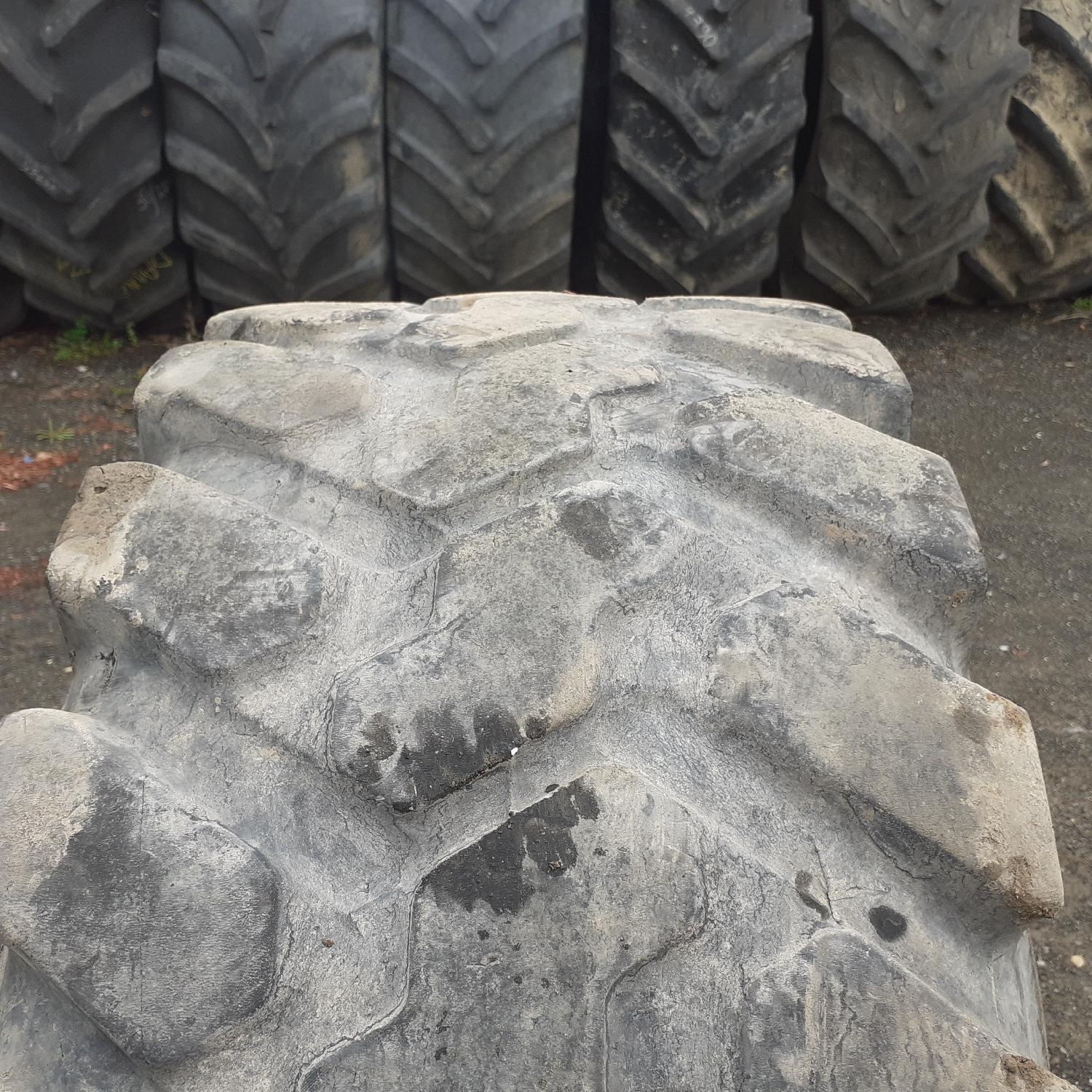  Cauciucuri 405/70R18  Firestone