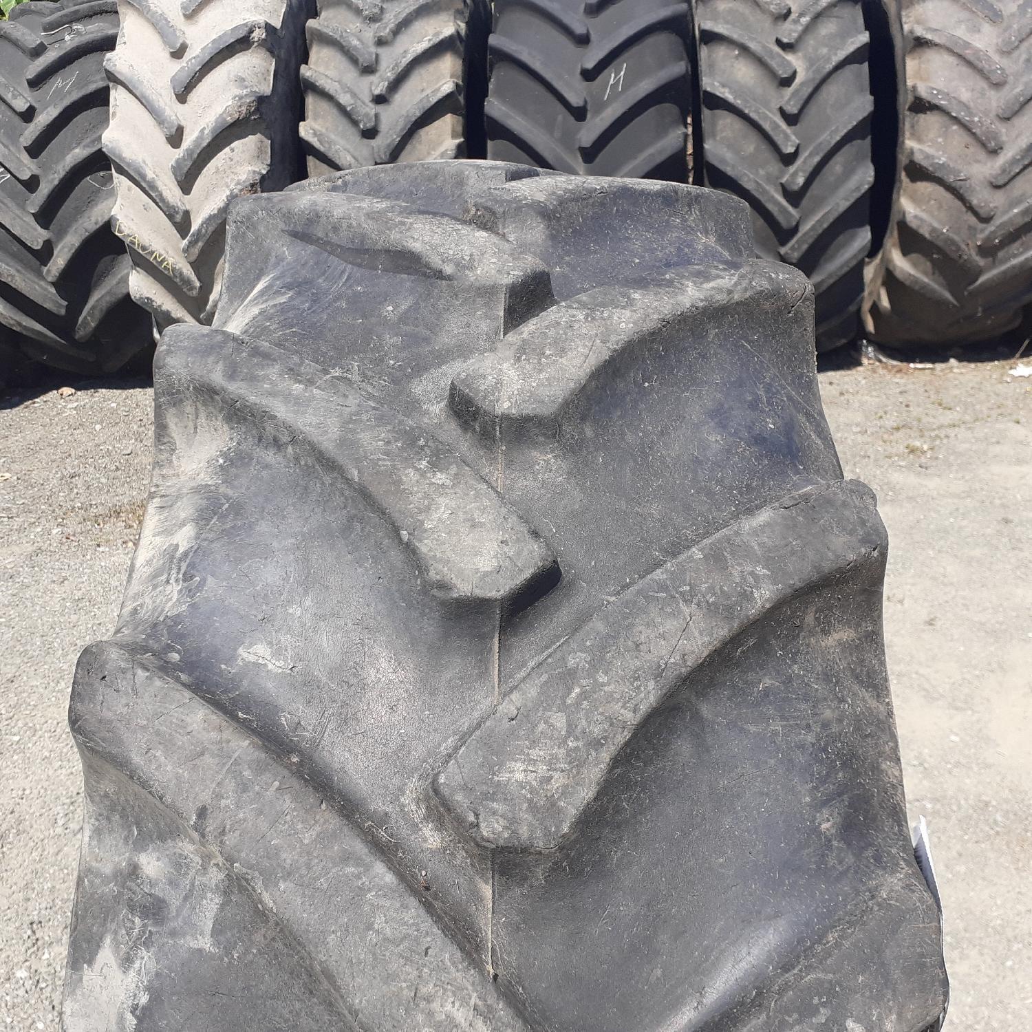  Cauciucuri 340/85R24 (13.6R24) Continental