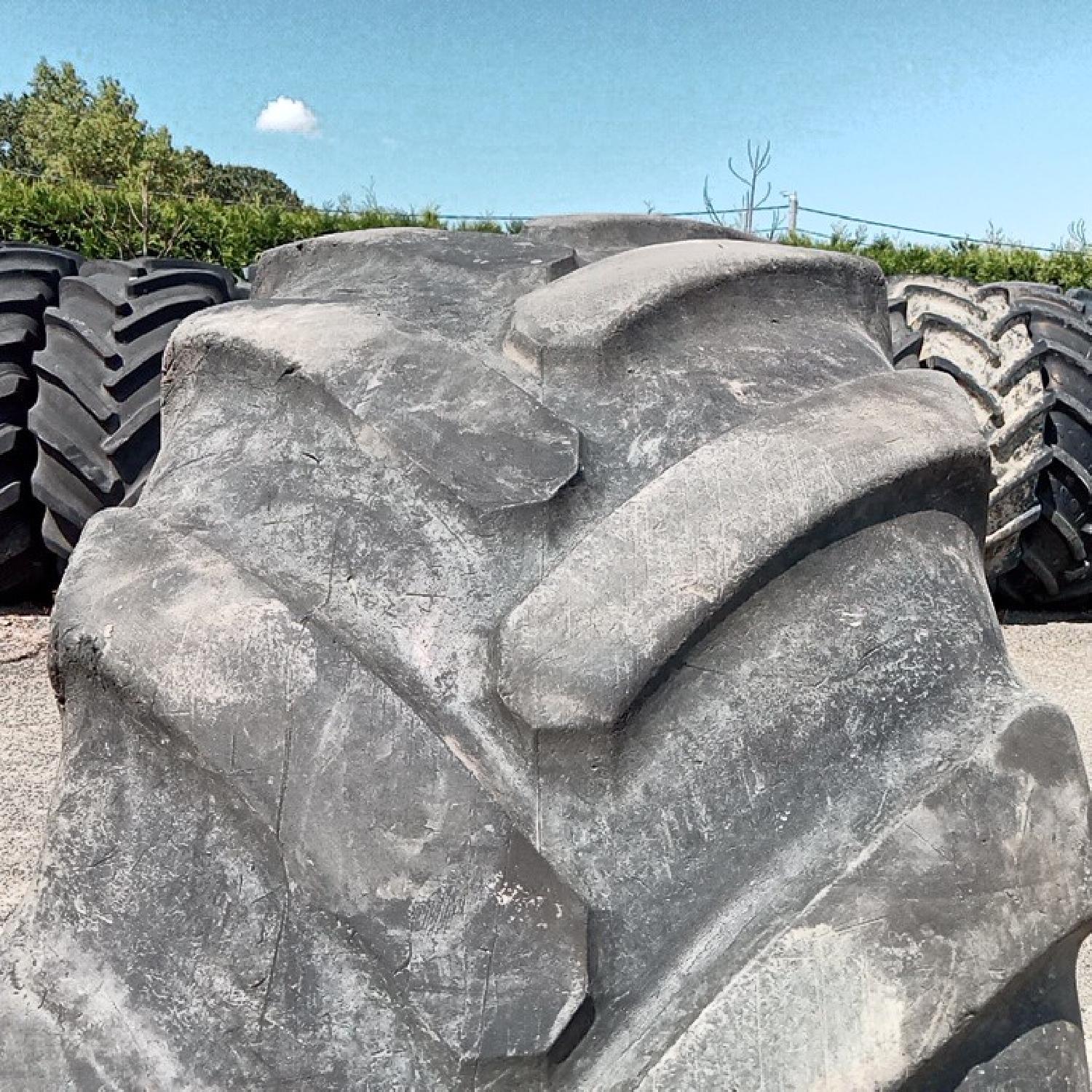  Cauciucuri 520/75R26 Michelin