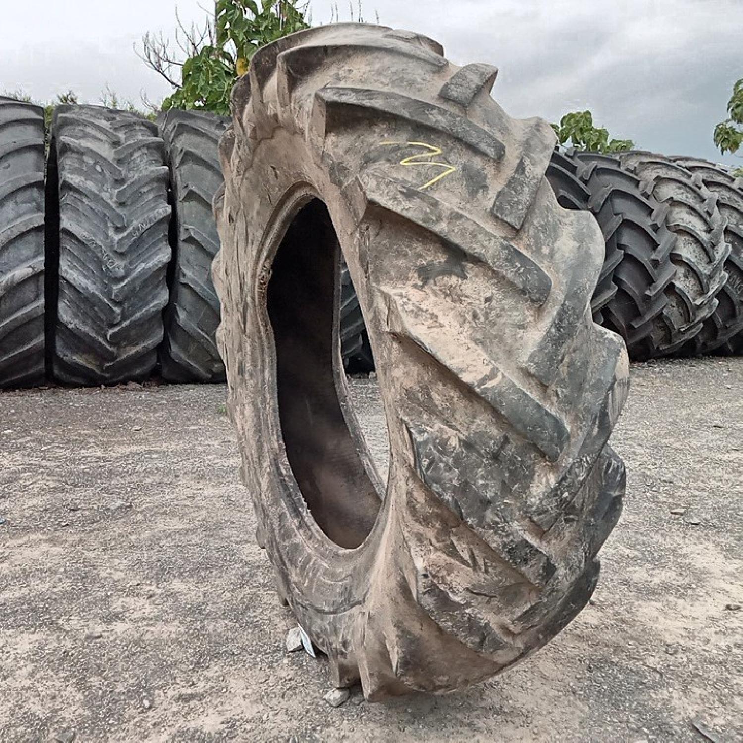  Cauciucuri 14.9-28 (380/85R28) Goodyear