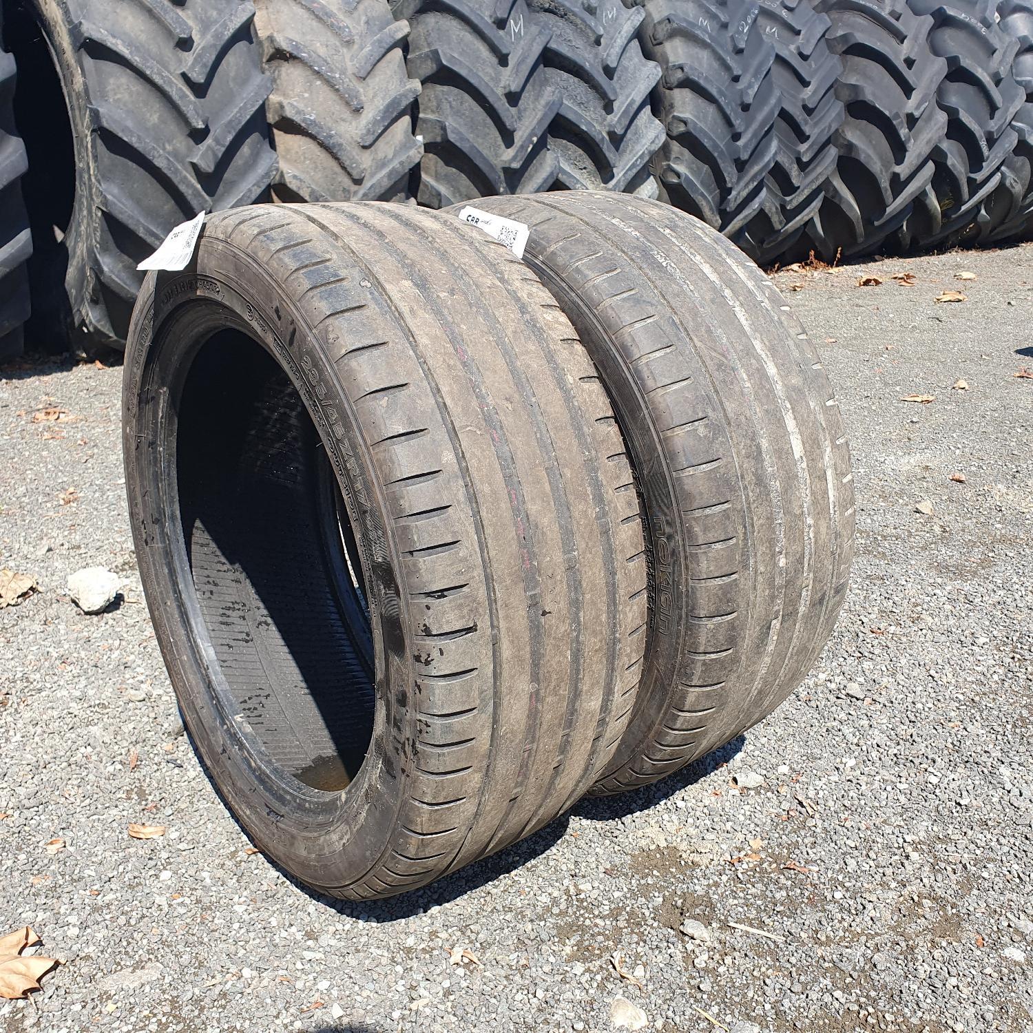  Cauciucuri 235/45R17 Nokian