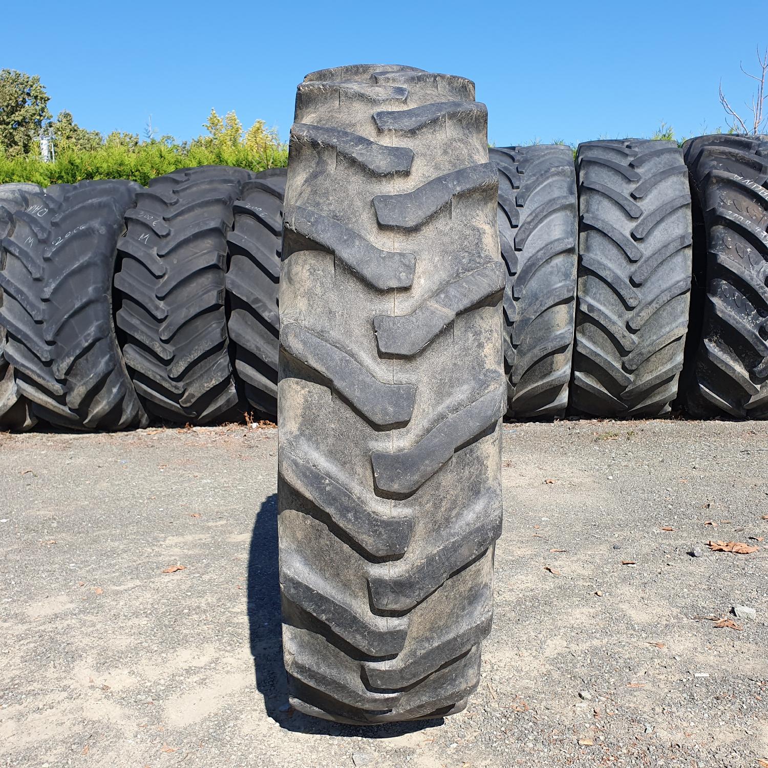  Cauciucuri 12.4-28 (320/85R28) Dunlop