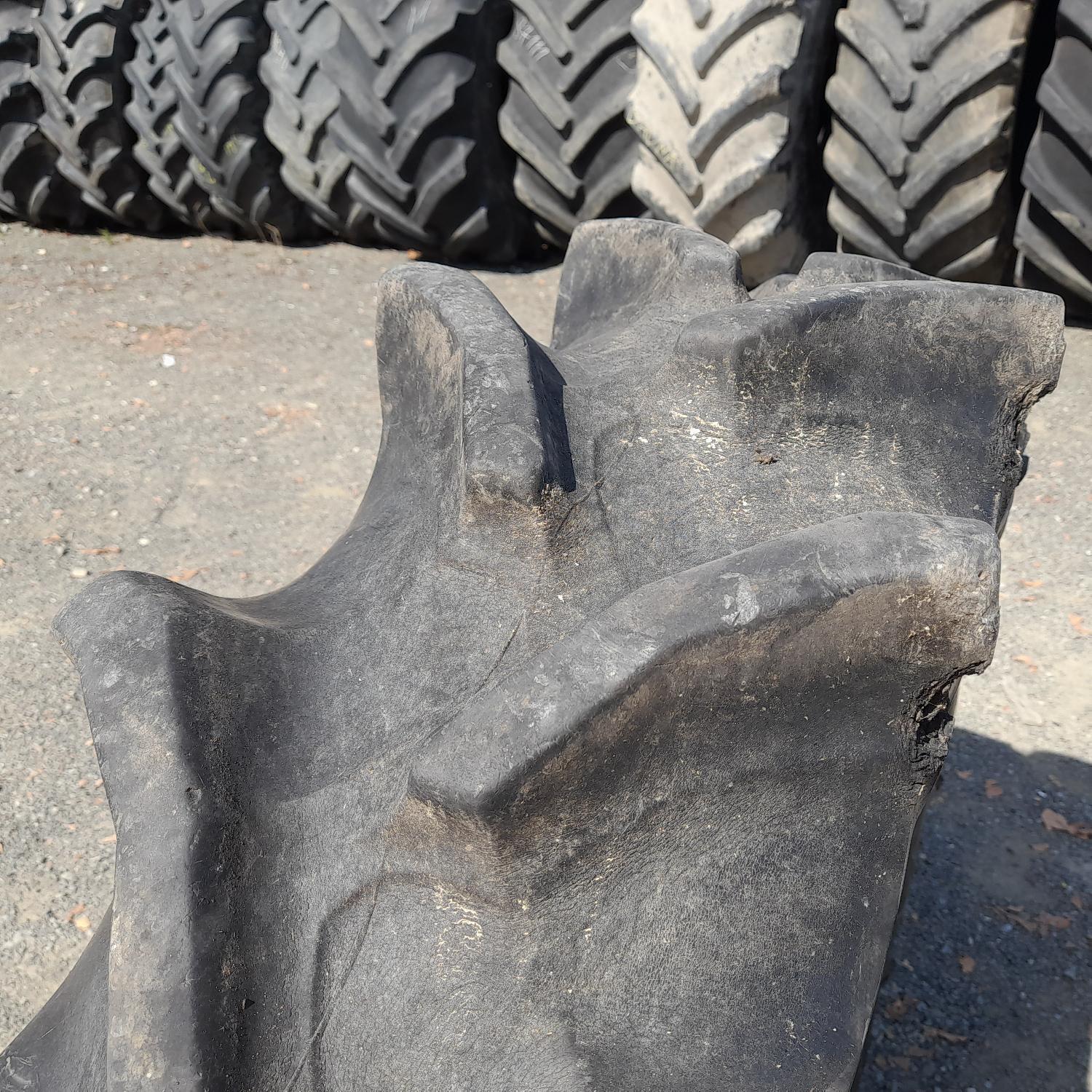  Cauciucuri 11.2-24 Bridgestone