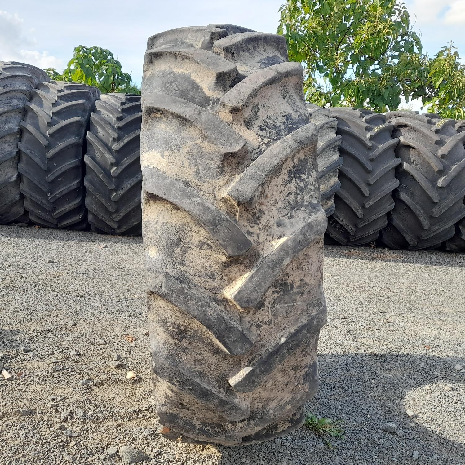  Cauciucuri 340/85R24 (13.6R24) Mitas