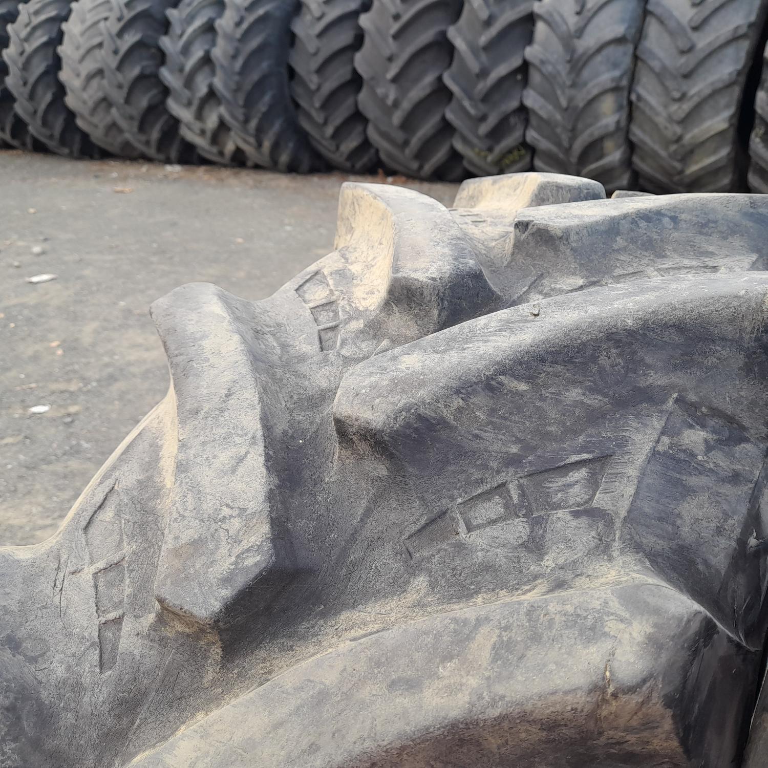  Cauciucuri 340/85R24 (13.6R24) Starmaxx