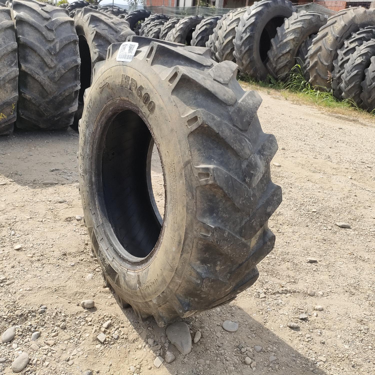  Cauciucuri 10.5-18 (10.5/80R18) Bkt