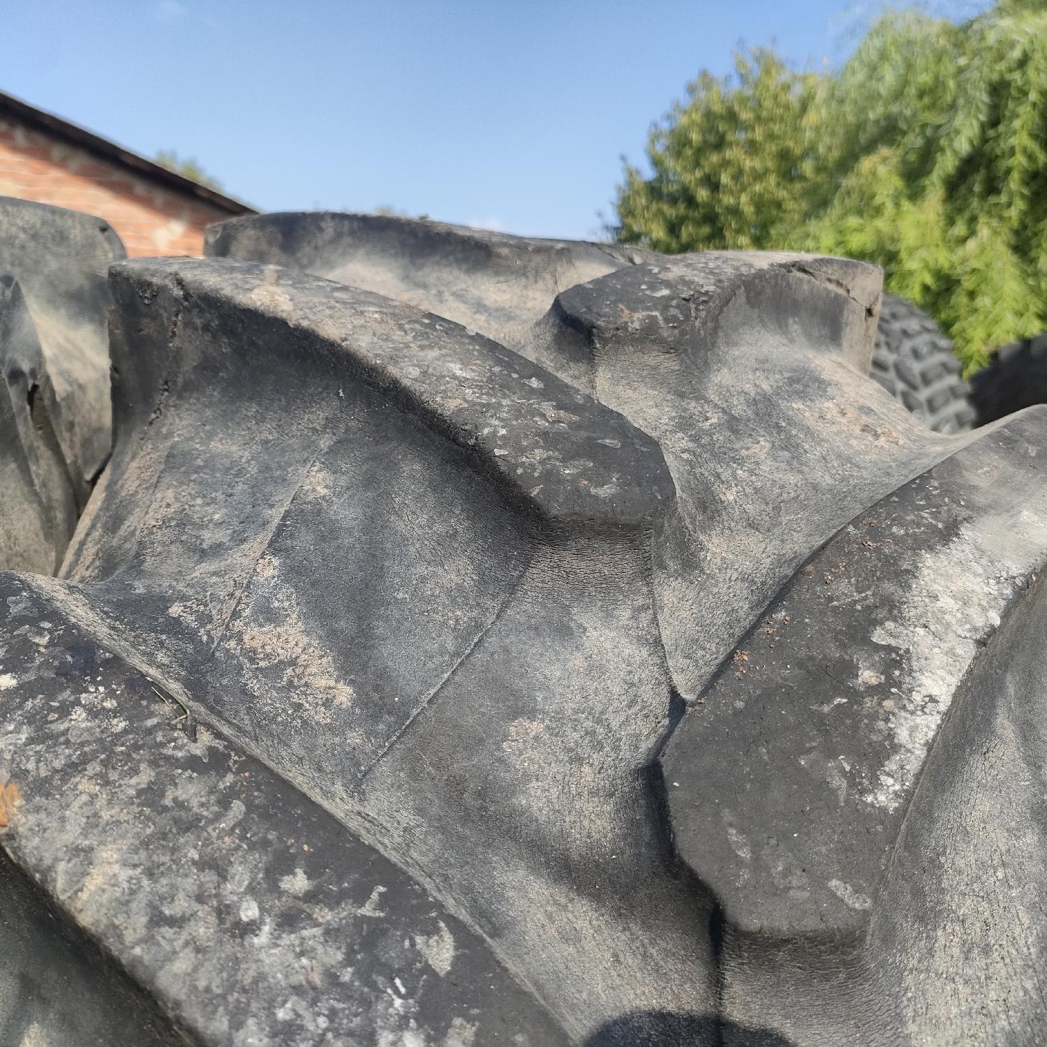  Cauciucuri 14.9R28 (380/85R28) Pirelli