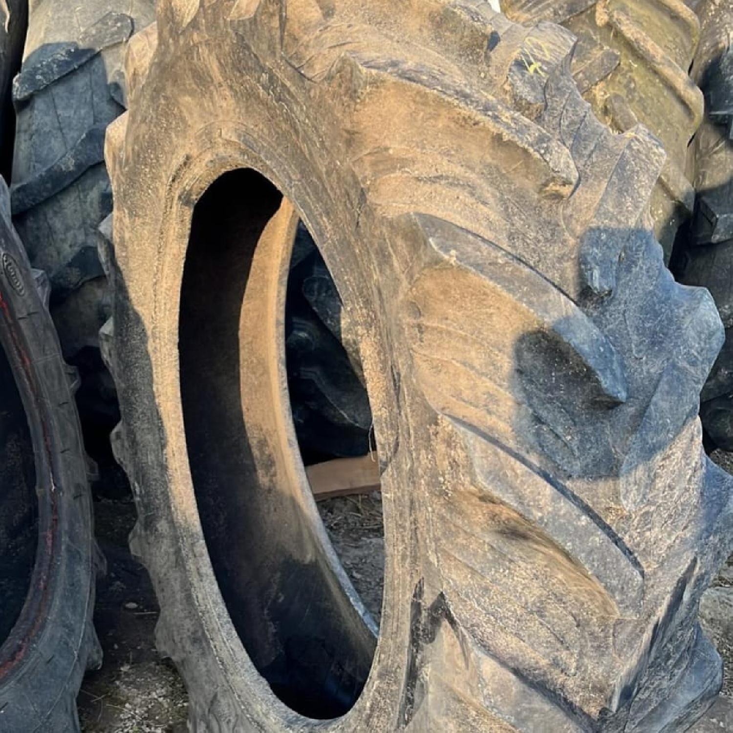  Cauciucuri 12.4R28 (320/85R28) Taurus