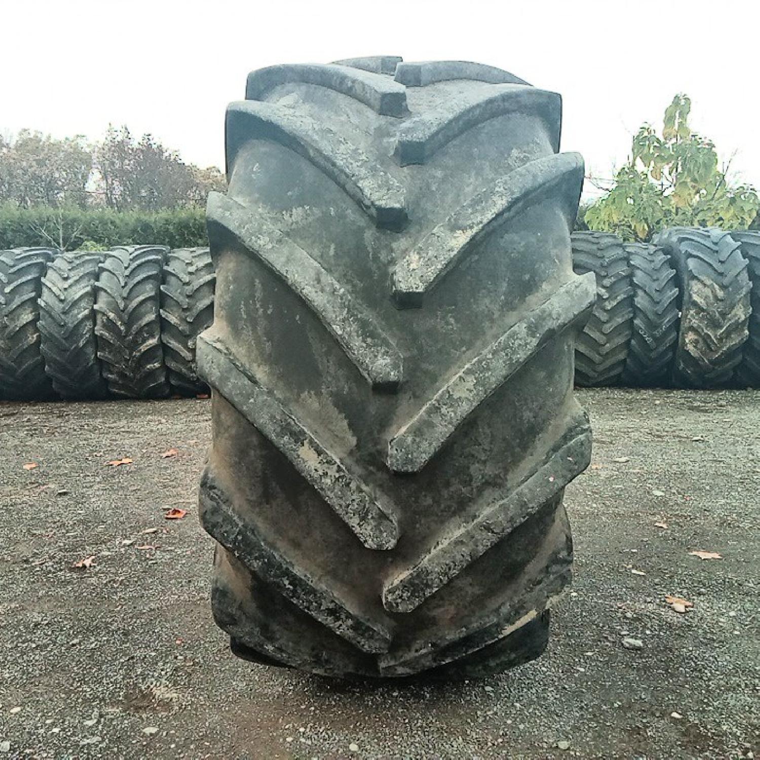  Cauciucuri 900/60R32 Michelin