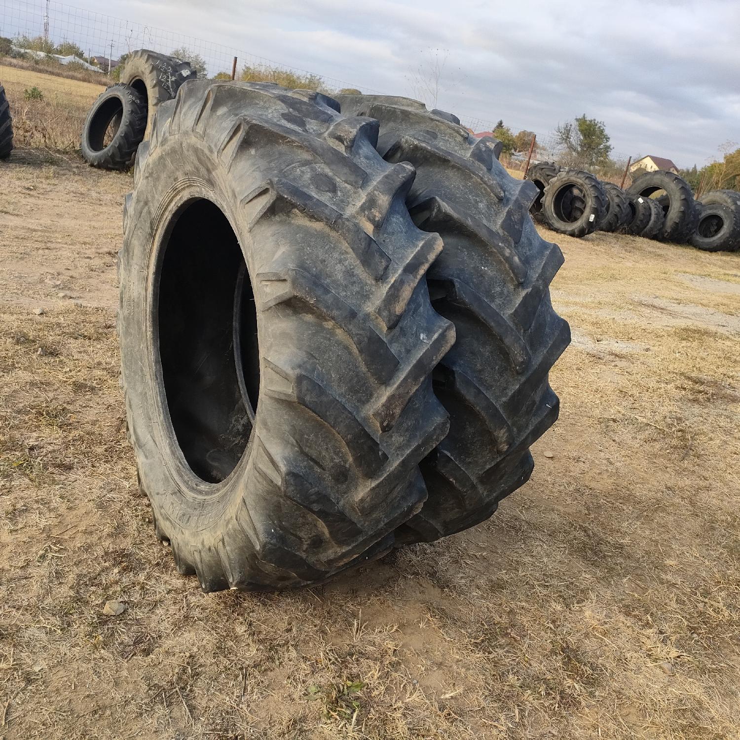  Cauciucuri 14.9-28 (380/85R28) Vredestein