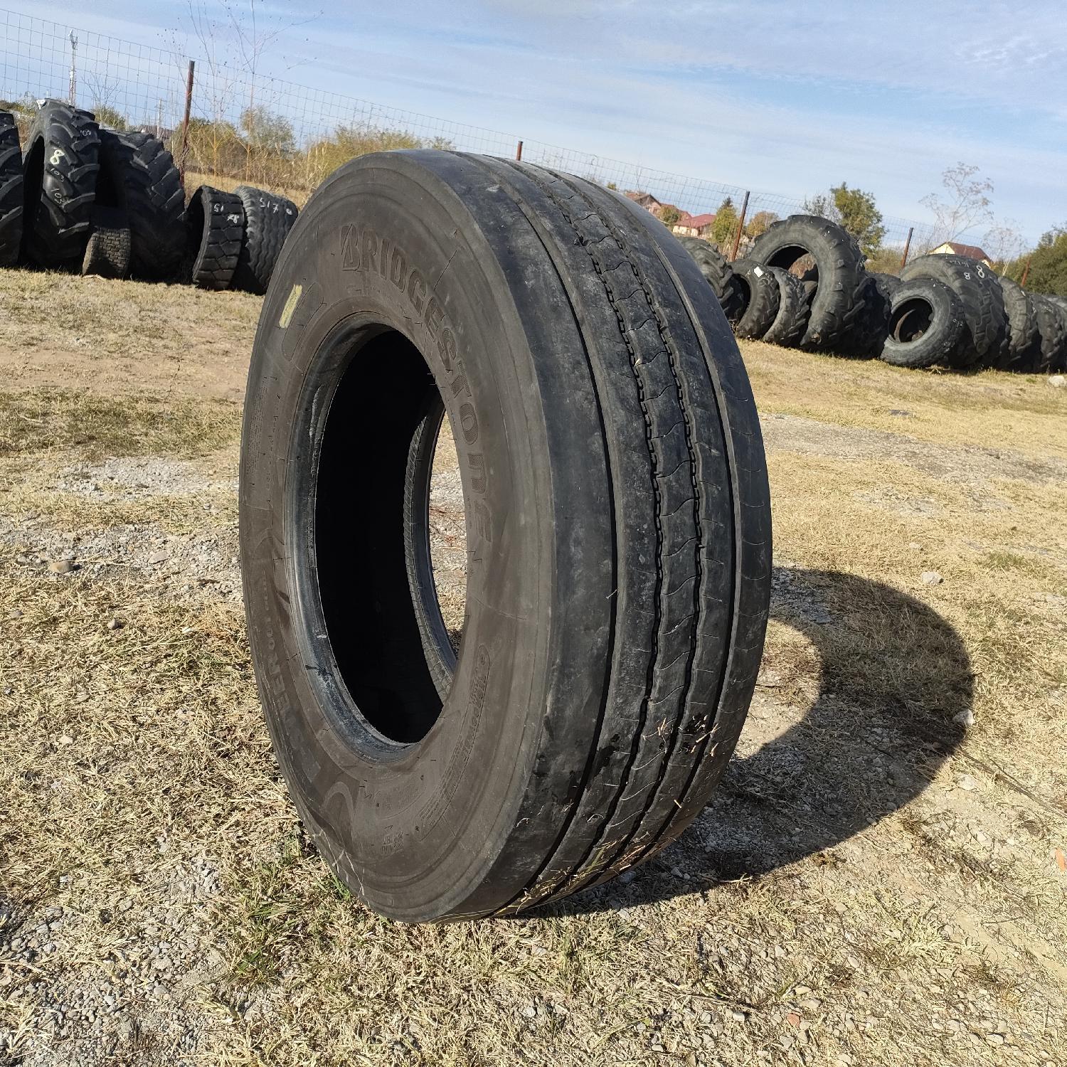  Cauciucuri 315/70R22.5 Bridgestone