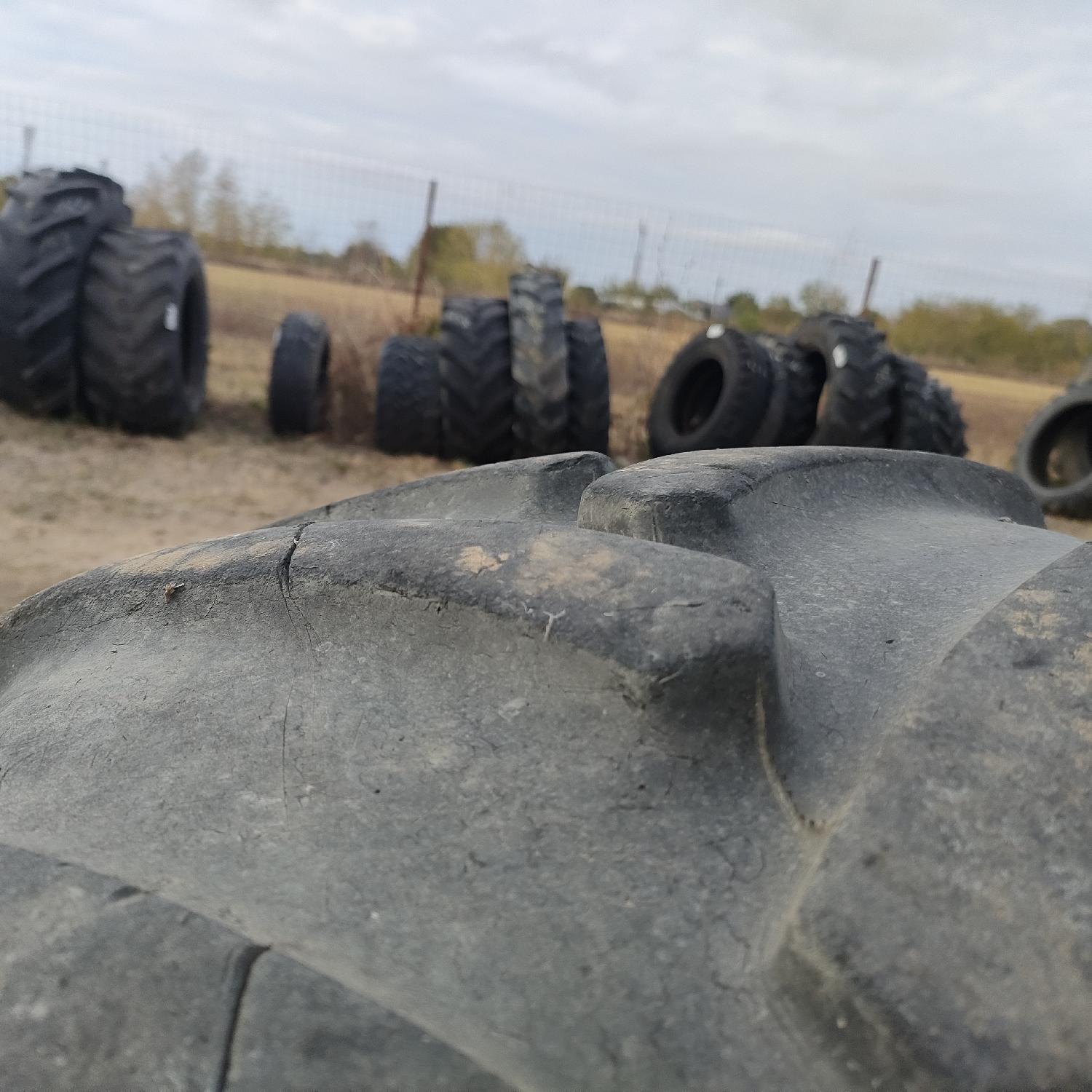  Cauciucuri 420/65R24 Goodyear