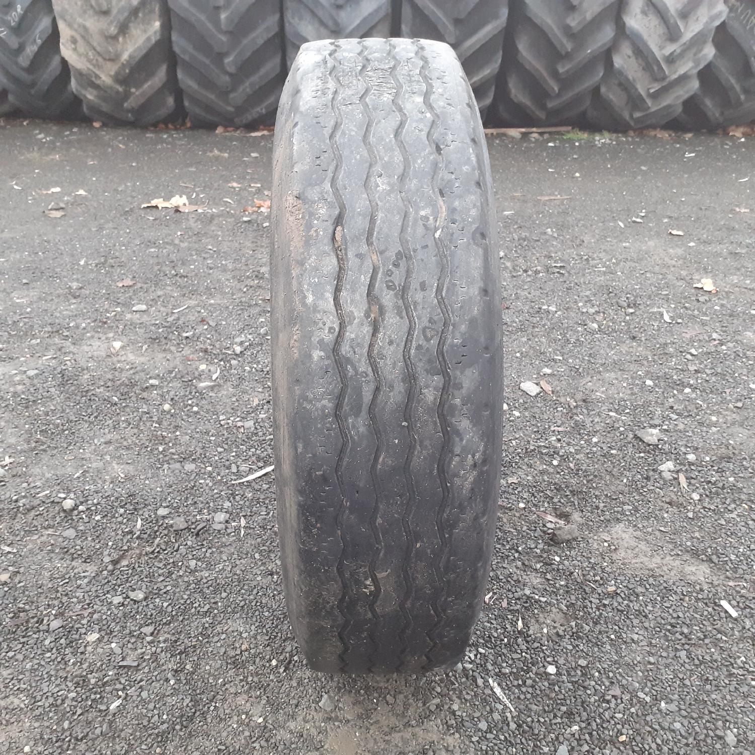  Cauciucuri 9.5R17.5 Michelin