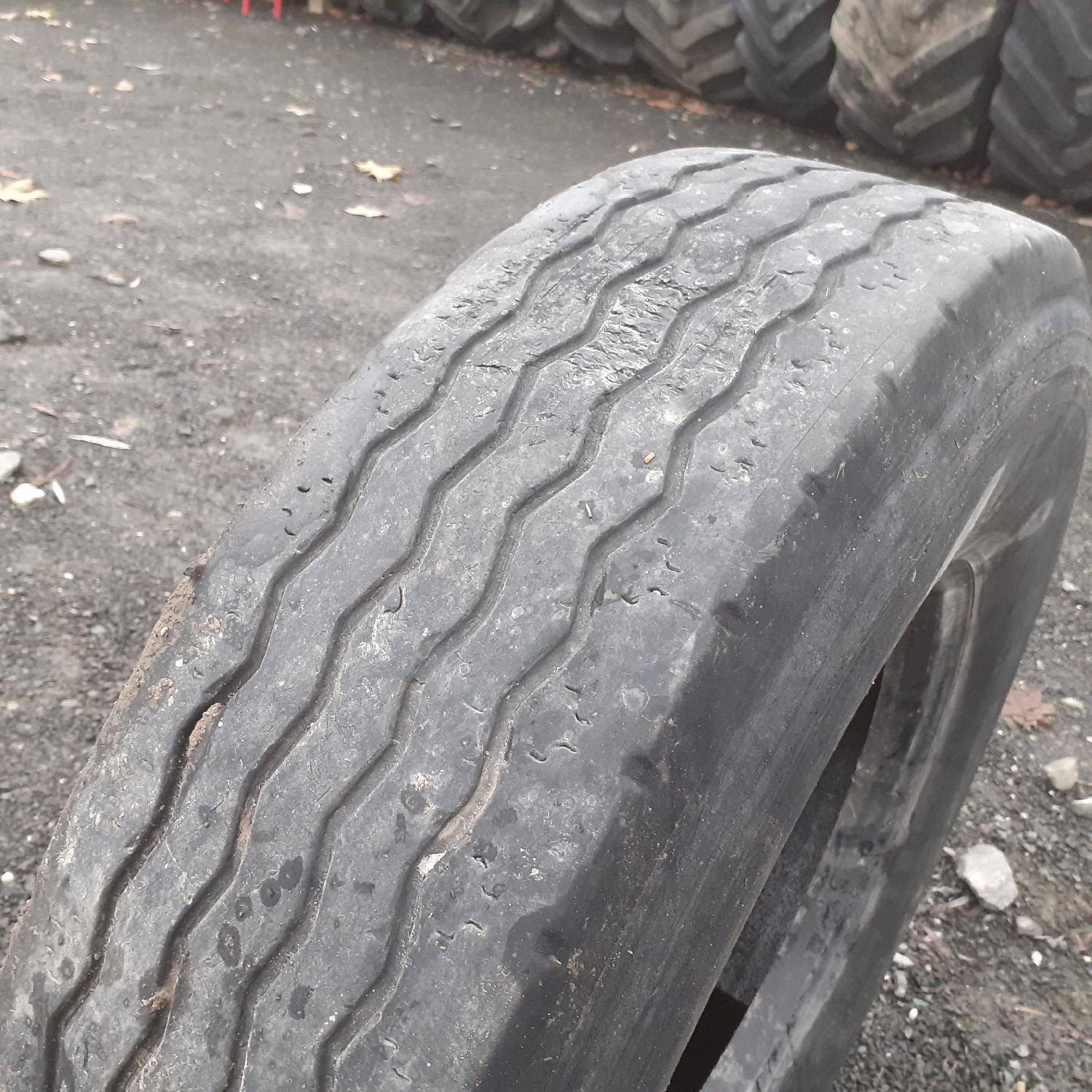  Cauciucuri 9.5R17.5 Michelin