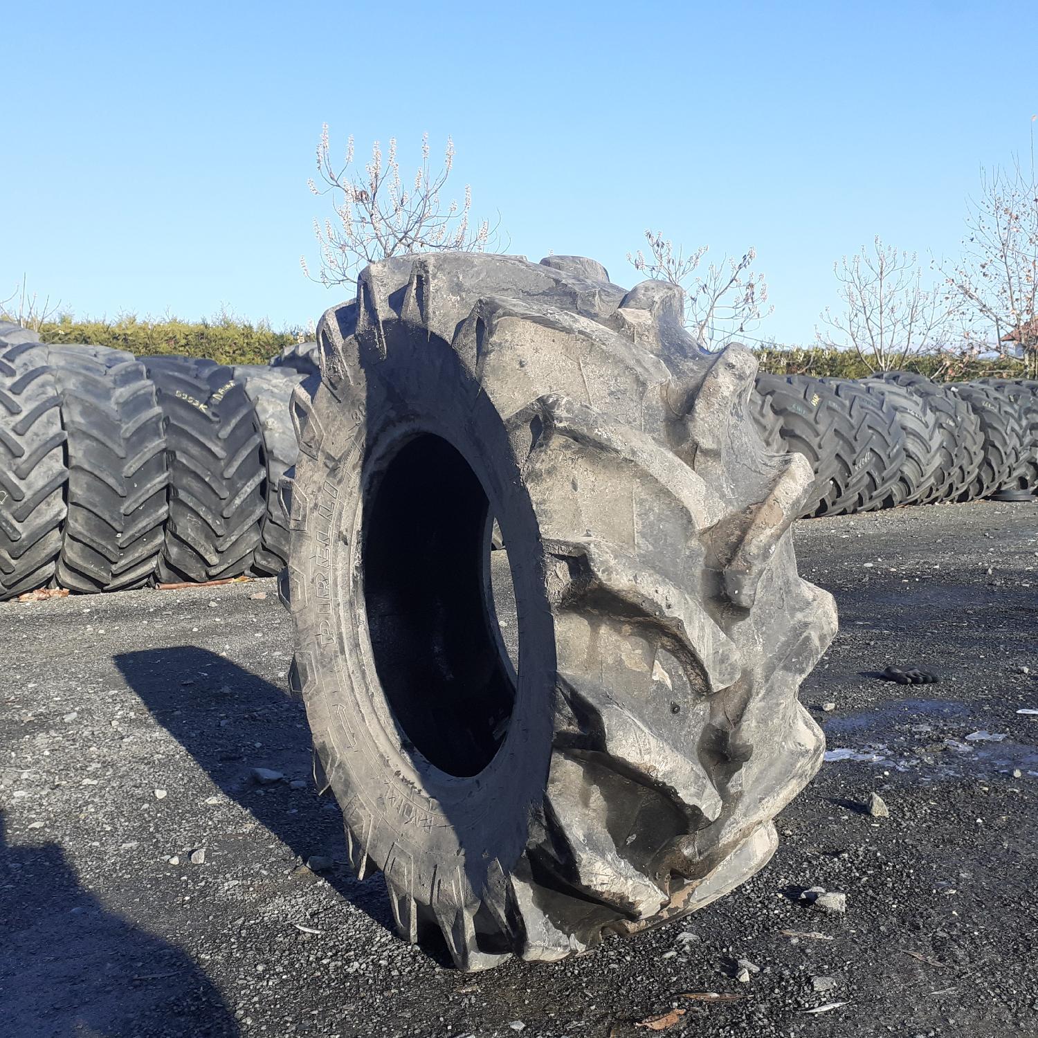  Cauciucuri 380/70R20 Pirelli