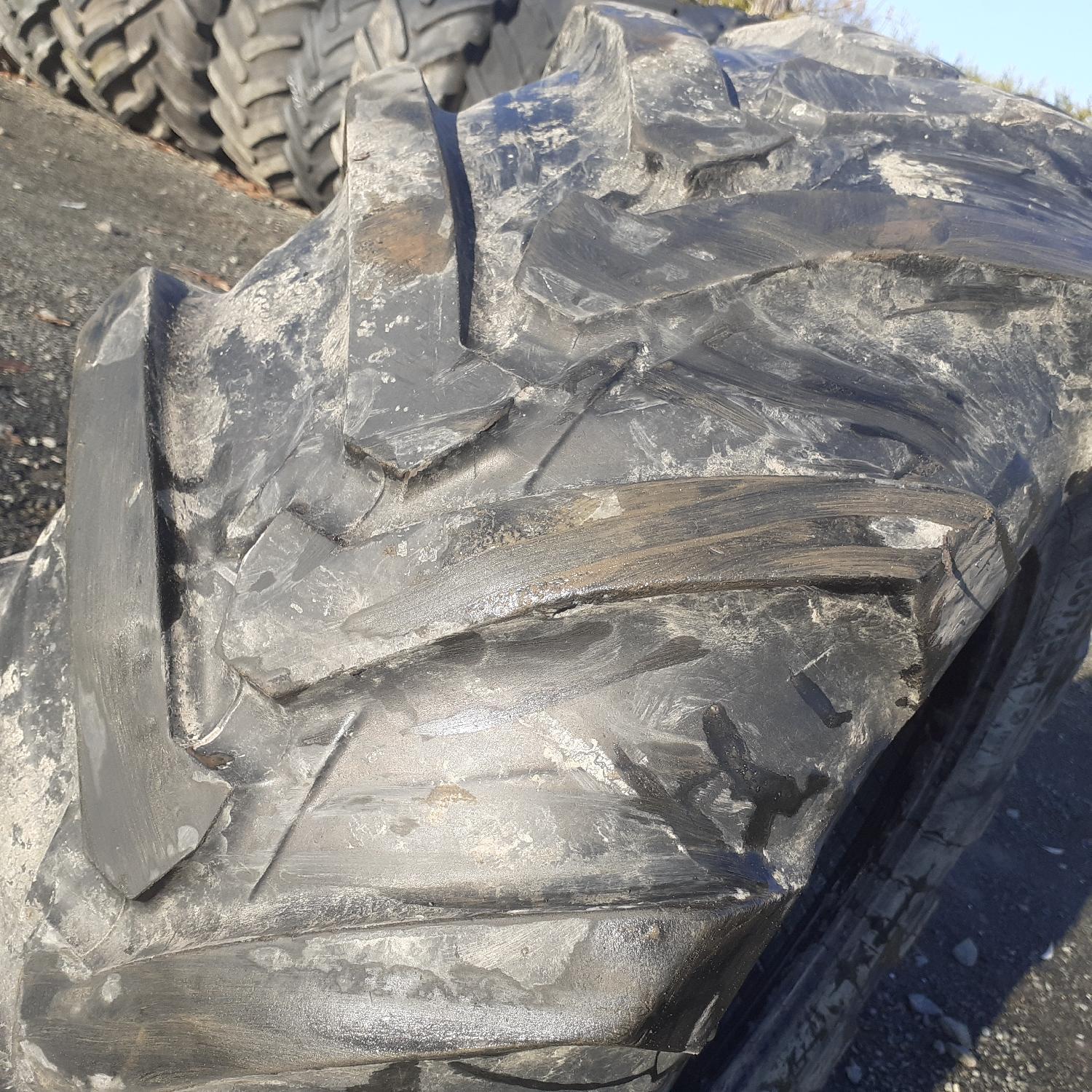  Cauciucuri 380/75R20 Michelin