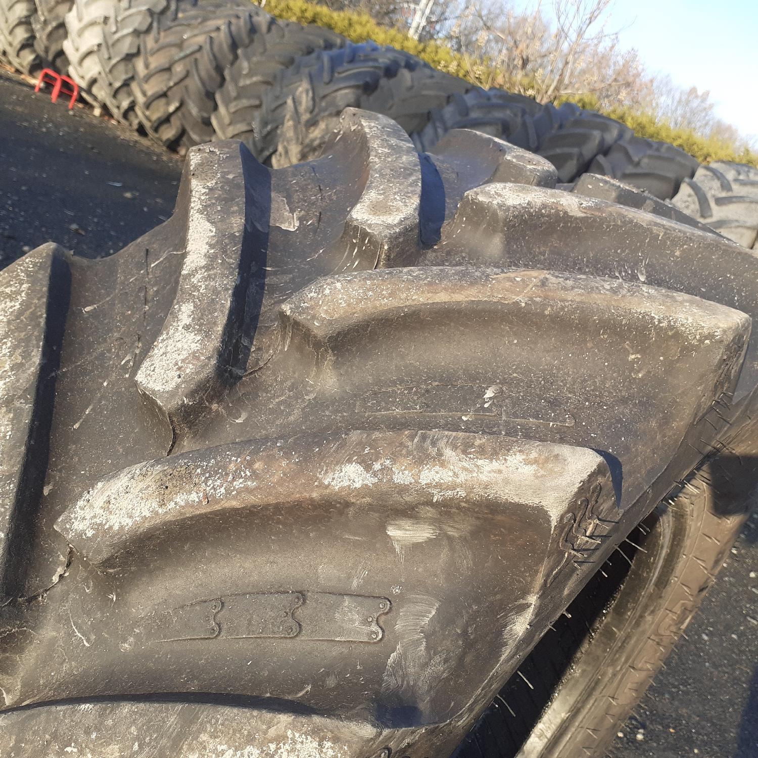  Cauciucuri 440/65R24  Bkt