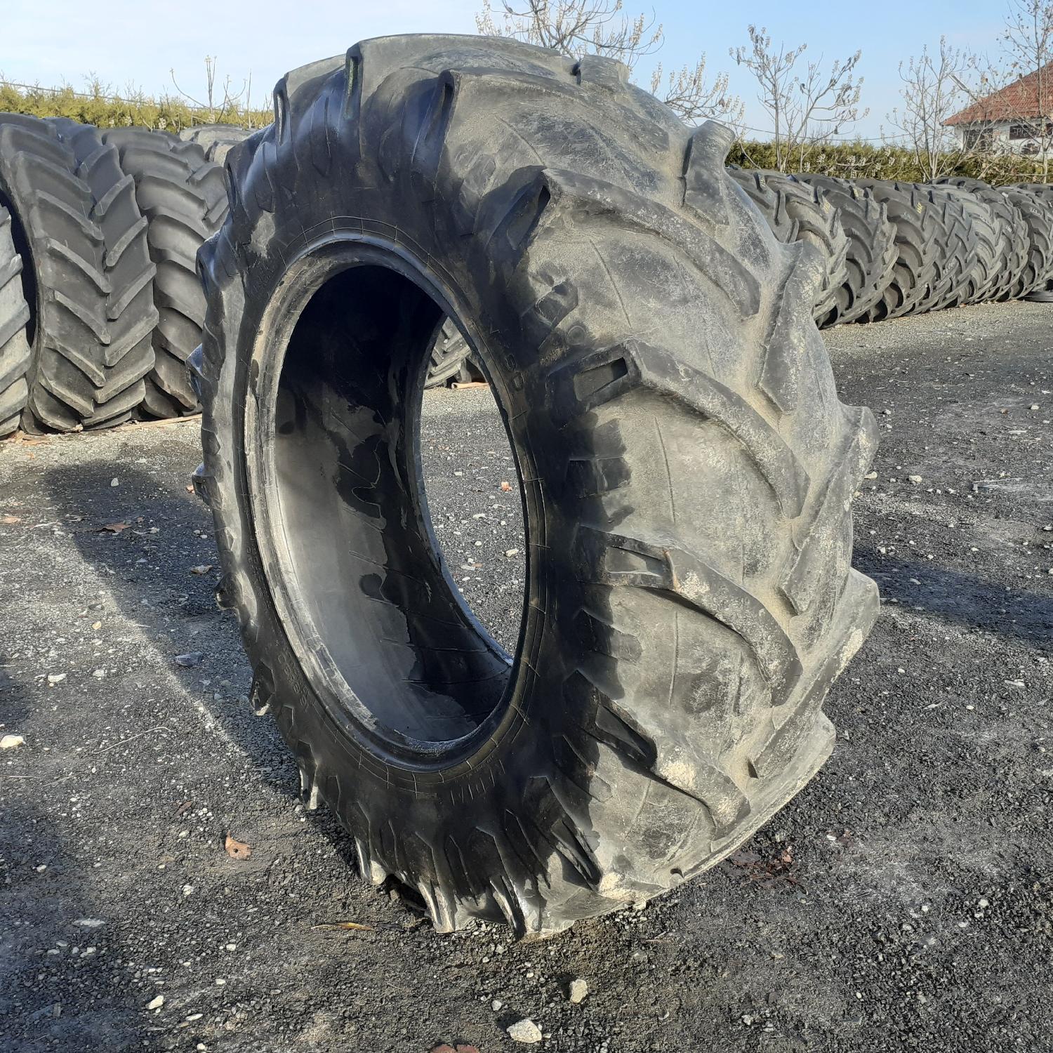  Cauciucuri 16.9/14R30 Pirelli