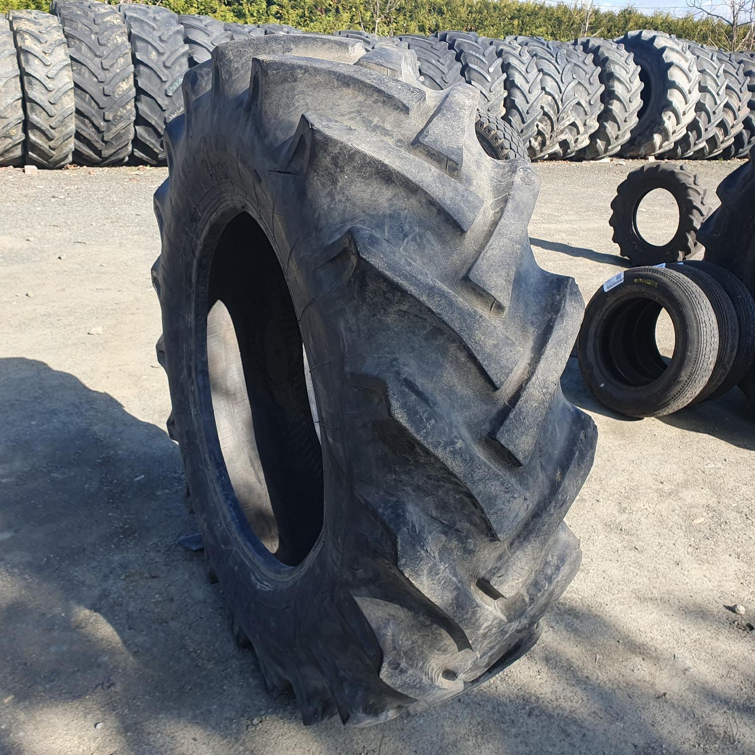  Cauciucuri 14.9-28 (380/85R28) Semperit