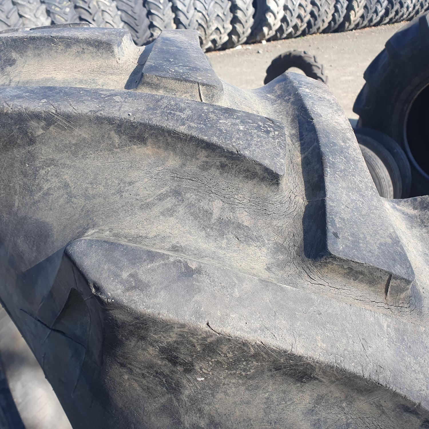  Cauciucuri 14.9-28 (380/85R28) Semperit
