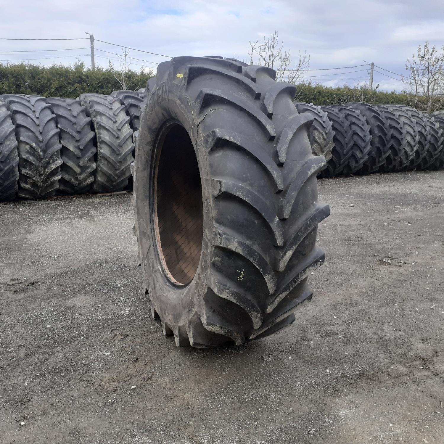  Cauciucuri 650/65R42 Vredestein