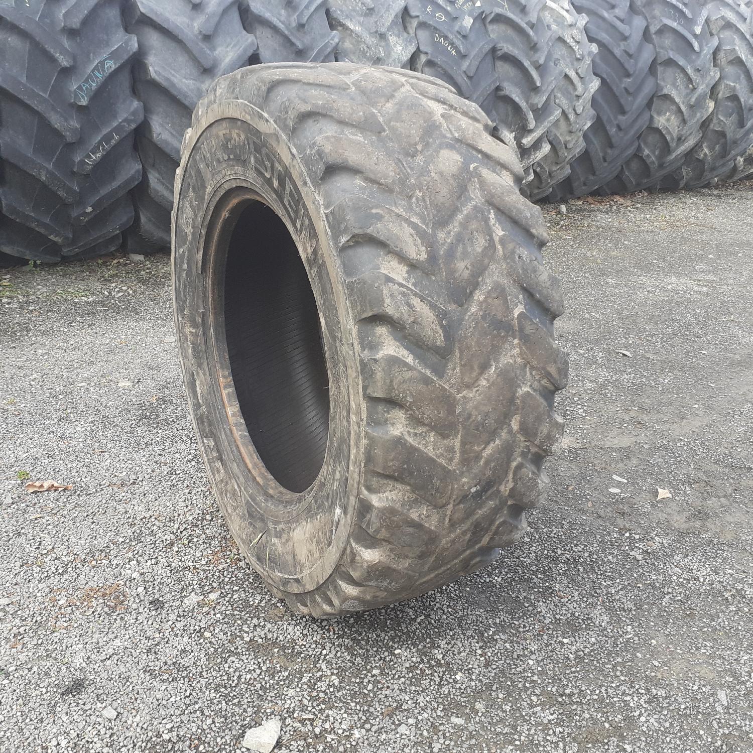  Cauciucuri 400/70R24 Vredestein